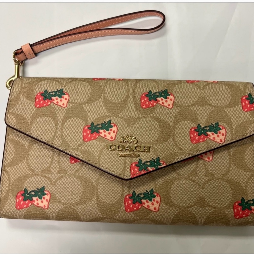 RARE LIMITED EDITION Coach Tan and Pink Strawberry Print Wristlet